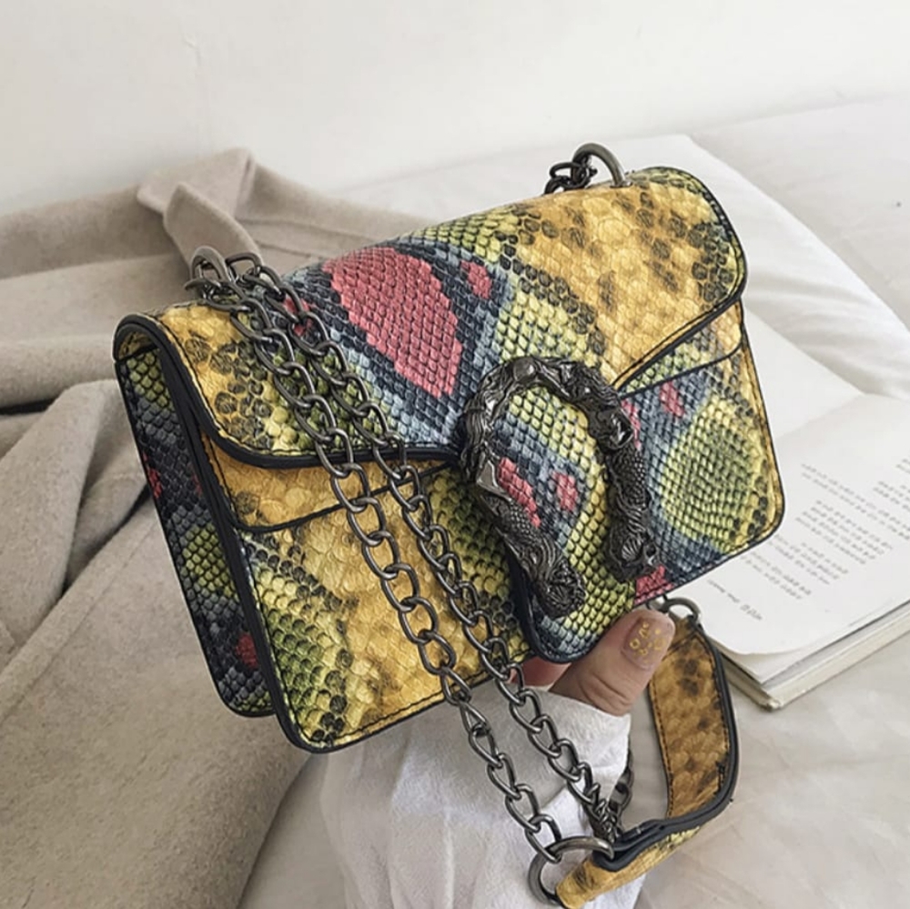 🚨🚨Mini leather purse snake print 🙌 👛